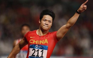 男子女厕内脱裤自慰，男子女厕内脱裤自慰视频